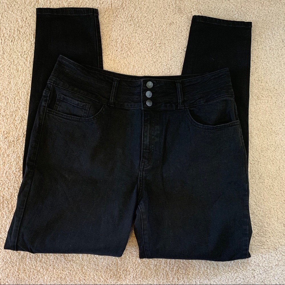 KanCan Black Straight Leg Women's Jeans